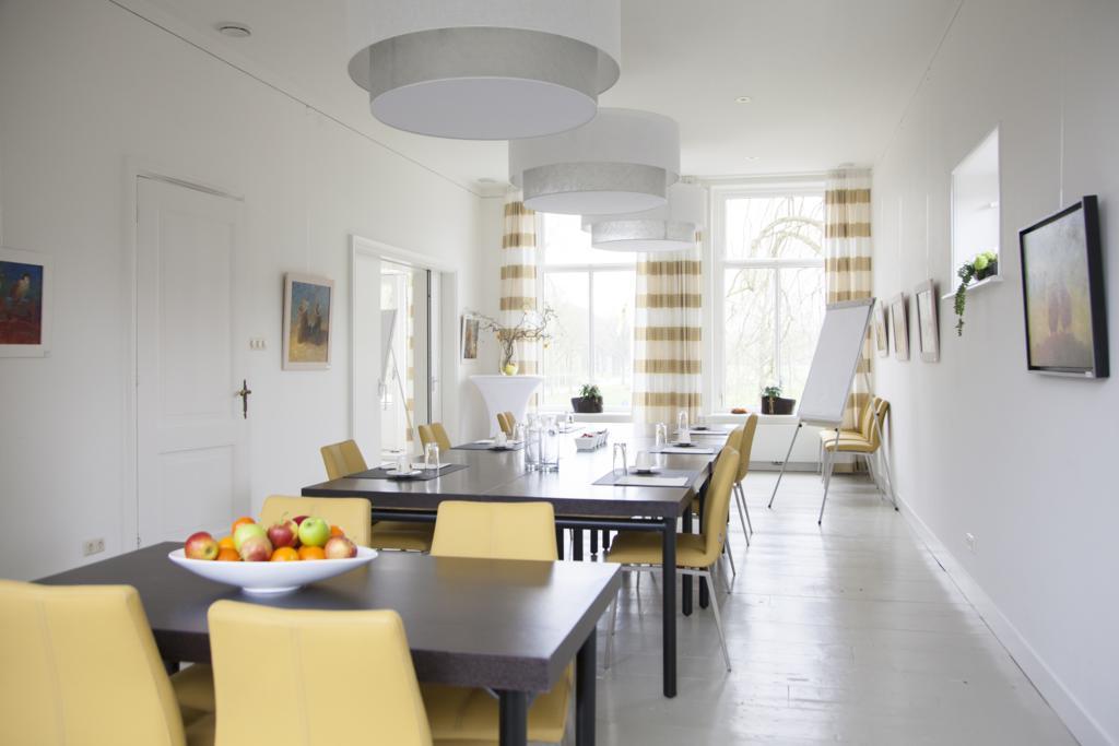 Hotel Restaurant Lunia Oldeberkoop ภายนอก รูปภาพ