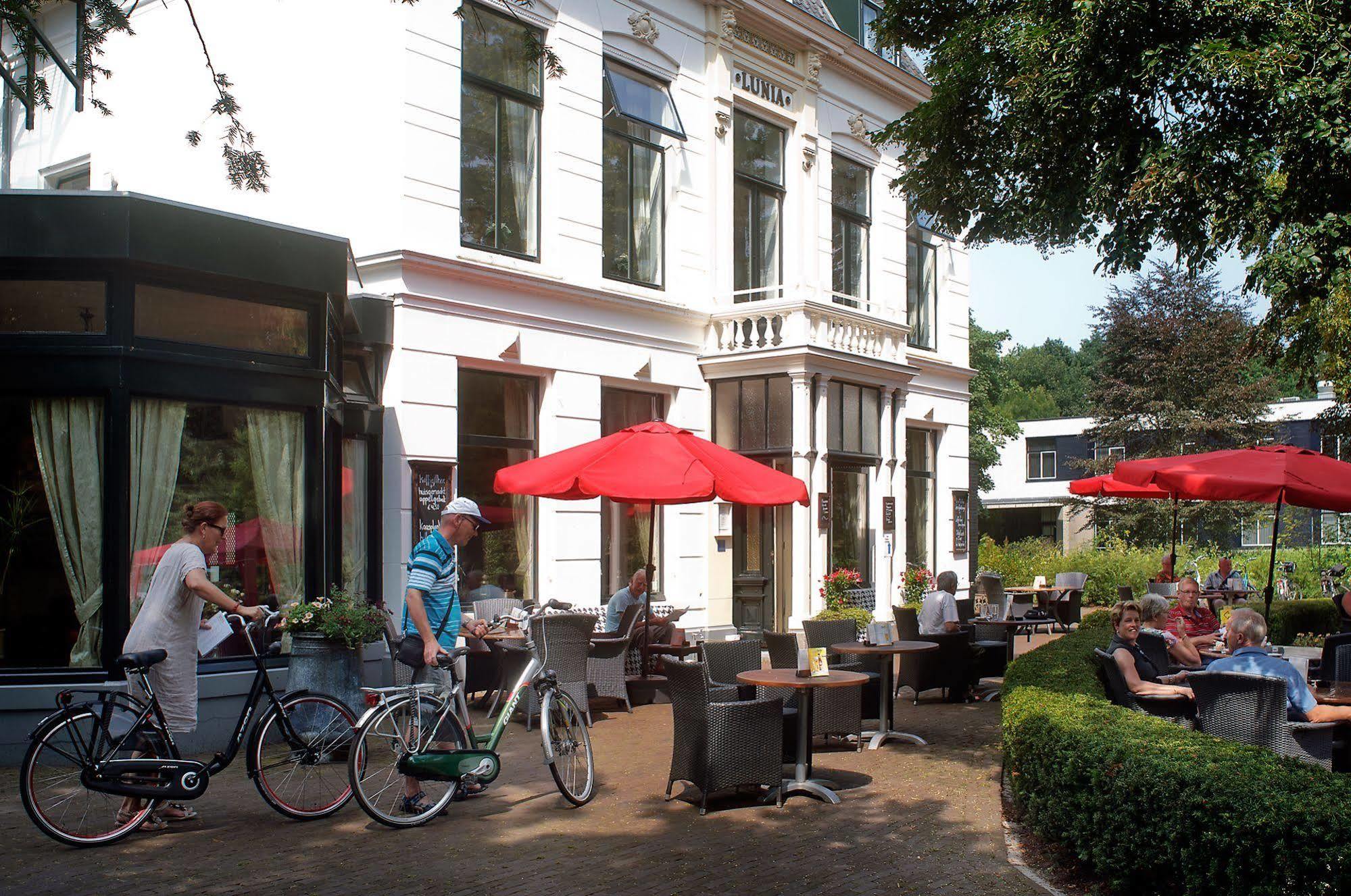 Hotel Restaurant Lunia Oldeberkoop ภายนอก รูปภาพ